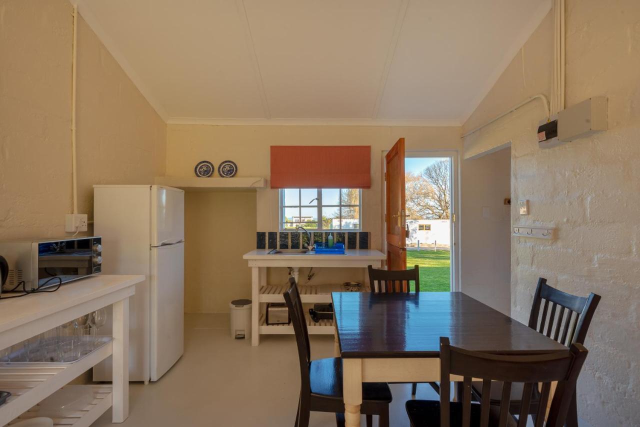 Honeyrock Cottages Kleinmond Exterior foto